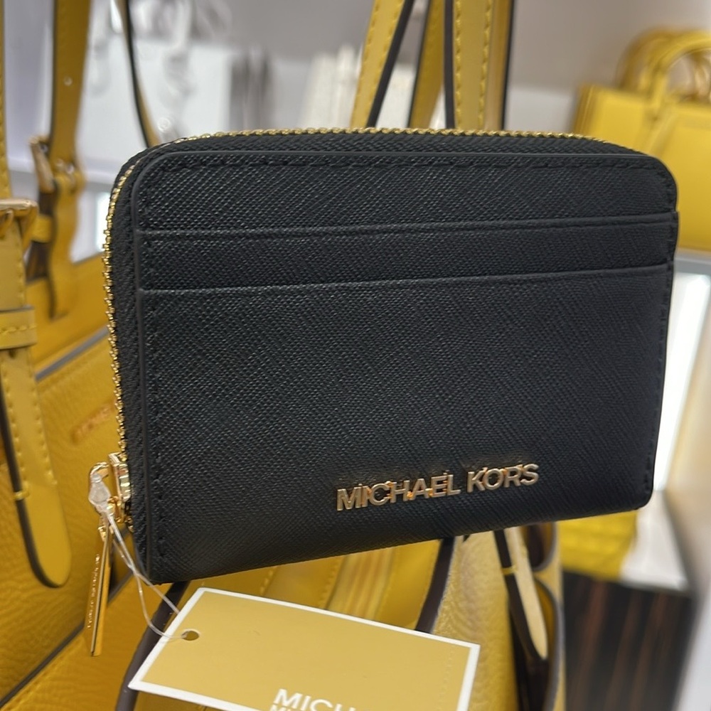 Michael Kors Jet Set Travel Md Saffiano Leather Zip Around Wallet
Card Case Coin - Picture 5 of 16